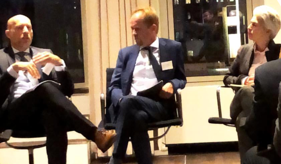 Podiumsdiskussion