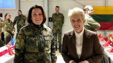 Silke Röcher-Hoffmann und Marie-Agnes Strack-Zimmermann