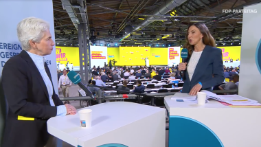 Marie-Agnes Strack-Zimmermann bei Phoenix